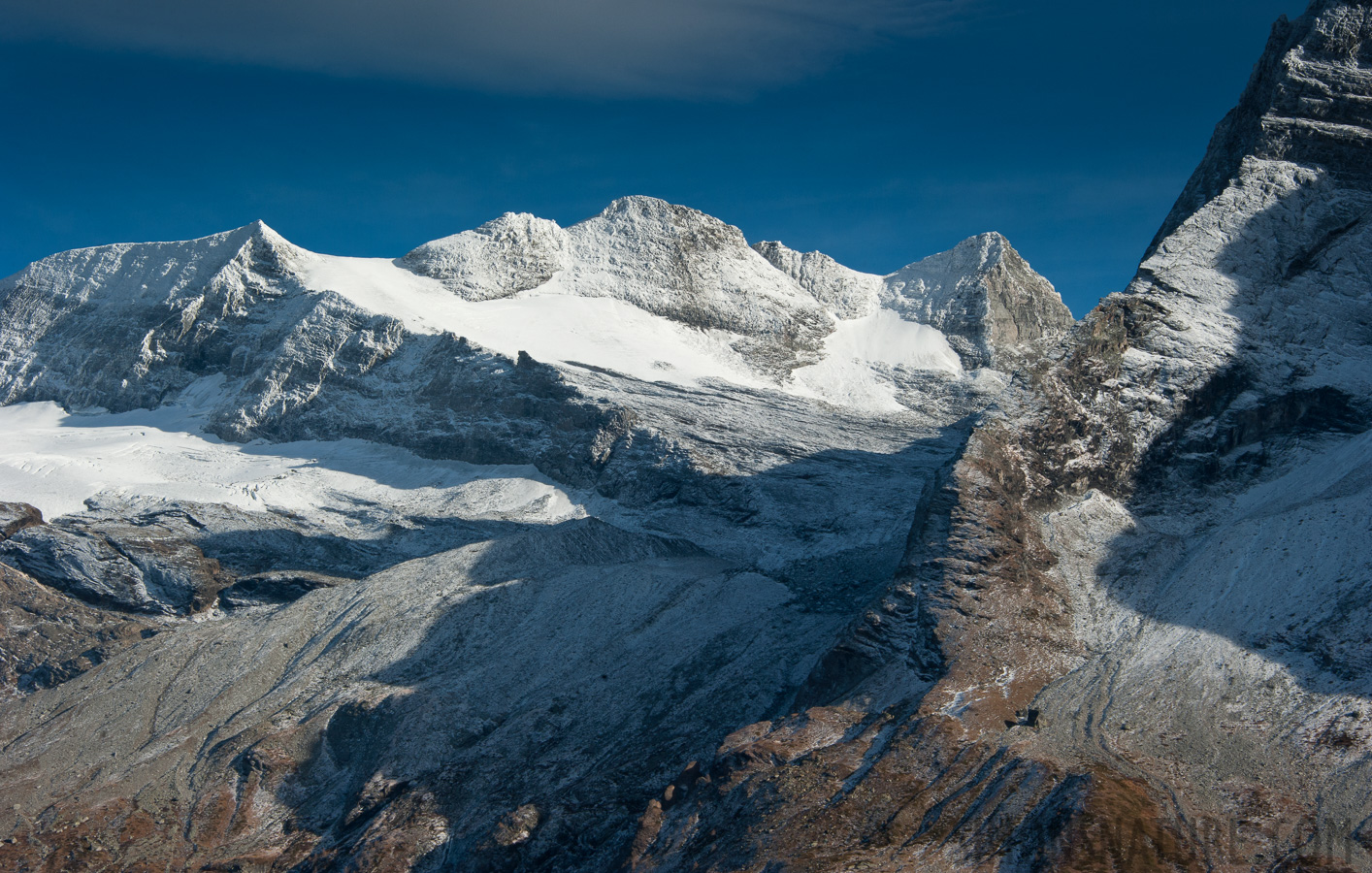 Wallis [90 mm, 1/400 Sek. bei f / 18, ISO 400]